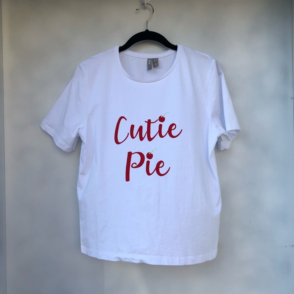 ASOS White Graphics Tee Size‎ 4
